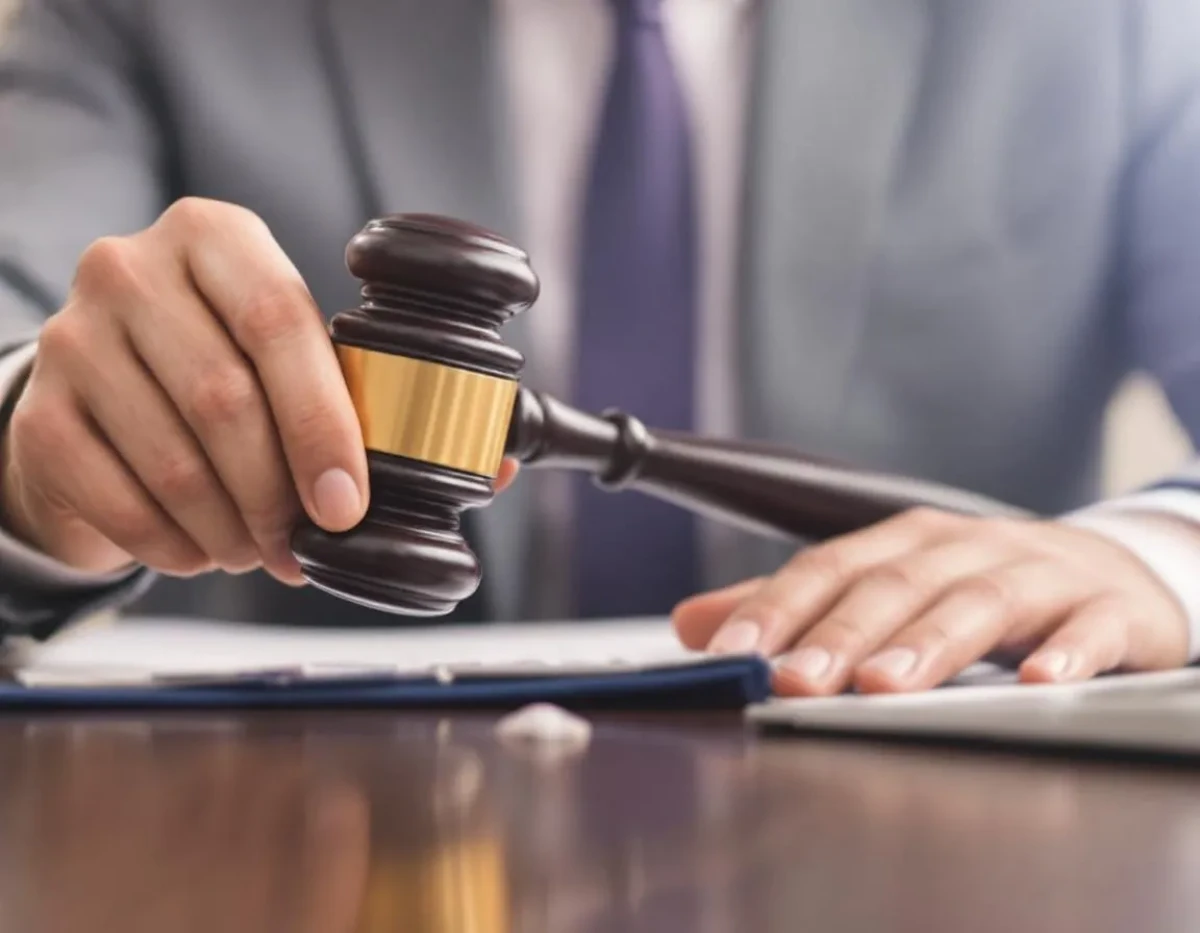 Coût d'un Courtier en Assurance Emprunteur : Tarifs et Facteurs Clés à Savoir