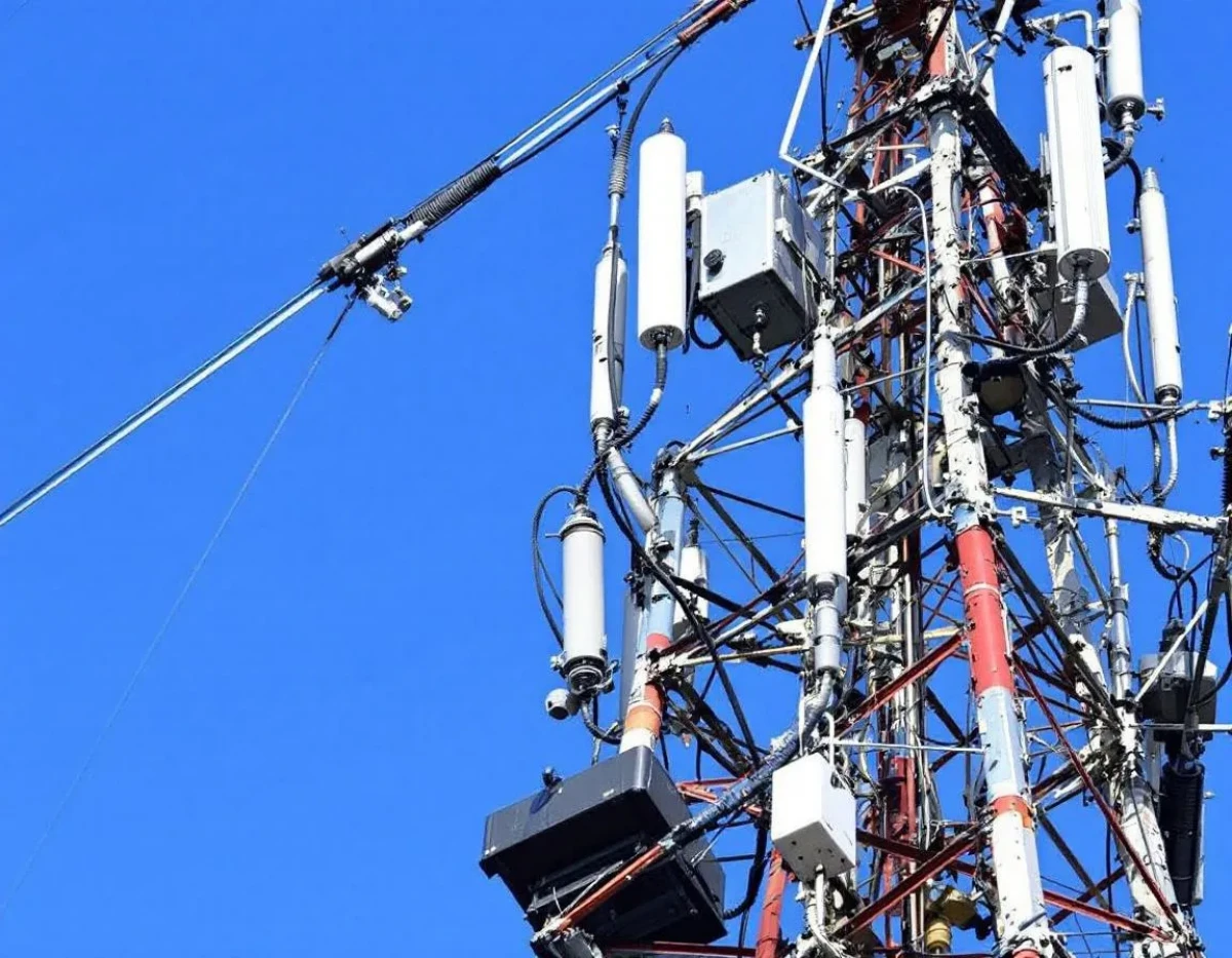 Sécurité et Manipulation des Câbles Téléphoniques : Guide Complet